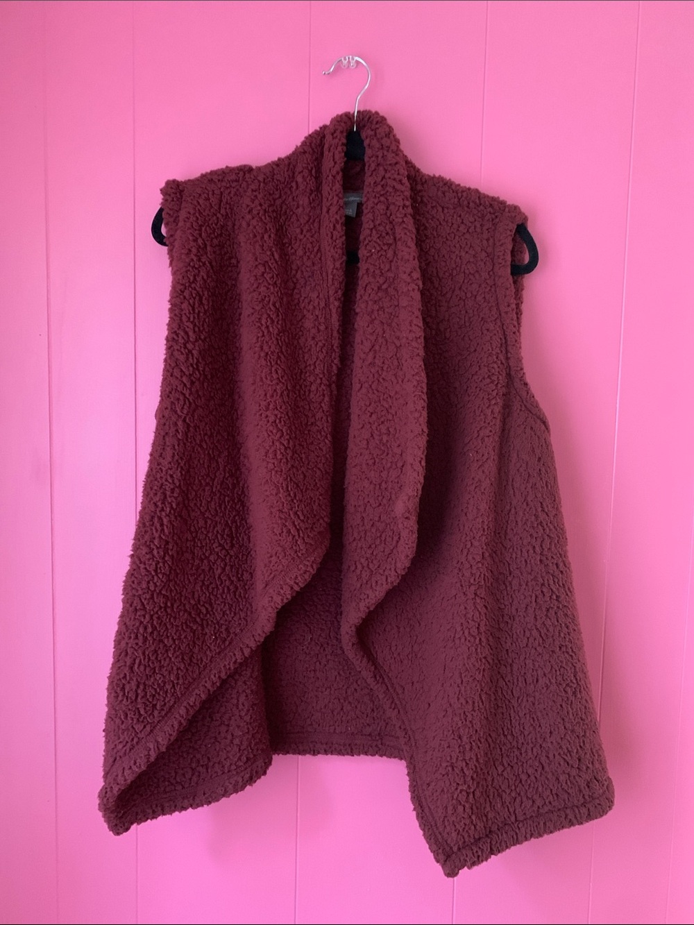 Cozy Eddie Bauer Sherpa Open-Front Draped Vest in Deep Burgundy Wine